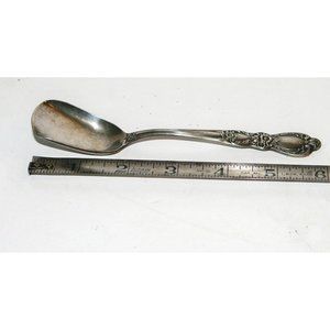 1847 Rogers Bros. Heritage Pattern Sugar Spoon vtg